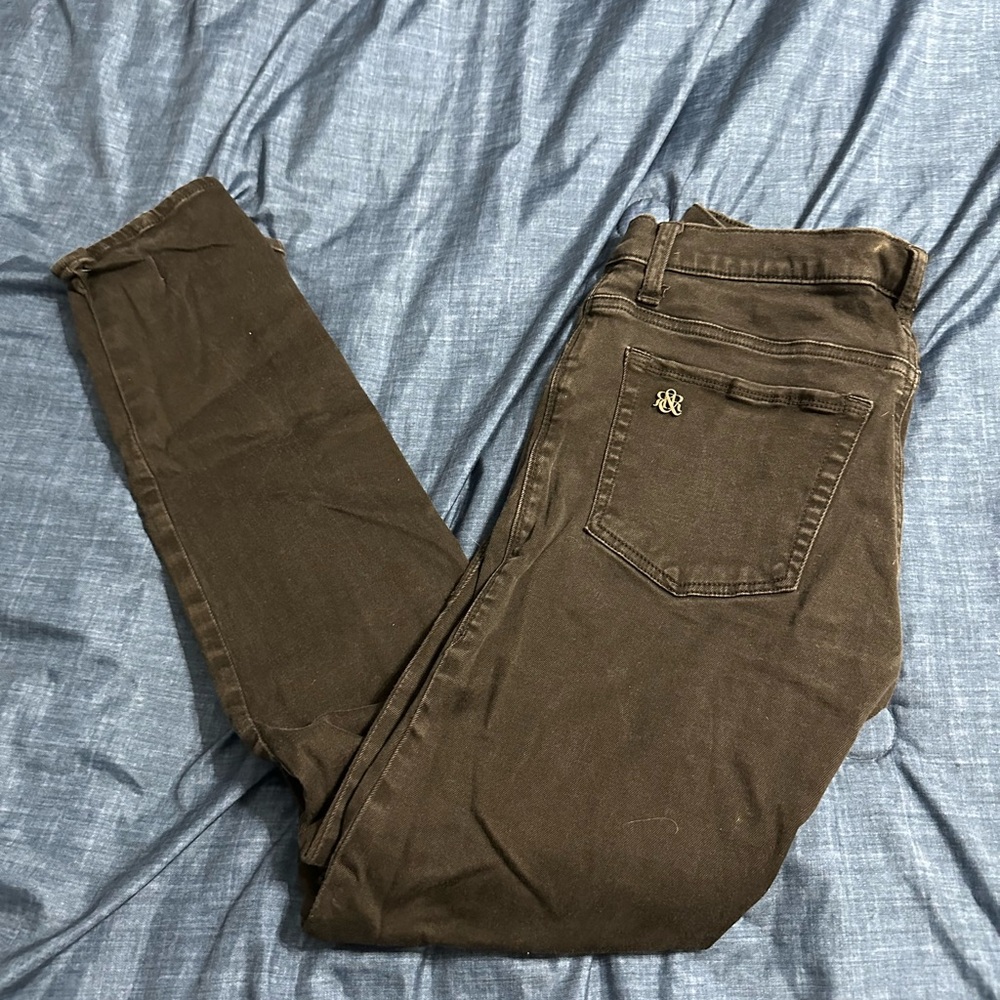 Black skinny jeans